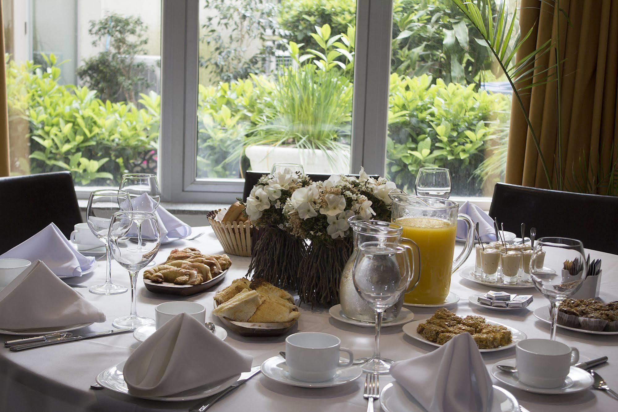 Regency Golf - Hotel Urbano Montevideo Dış mekan fotoğraf